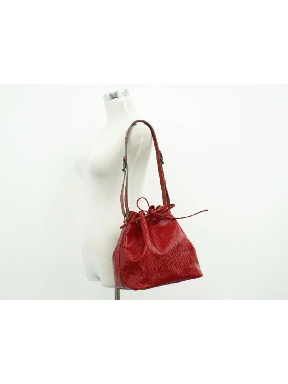 Louis Vuitton LV Petit Noe Epi Leather Shoulder Bag